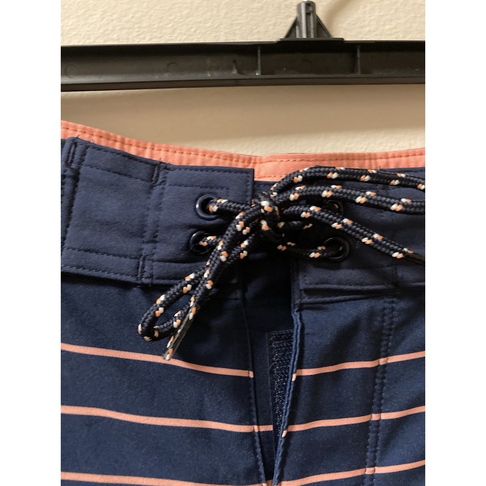 Old Navy Built-in Flex‎ Swim Trunk Board Shorts Sz 32 NWT 10" Inseam UPF 40 - Picture 2 of 9